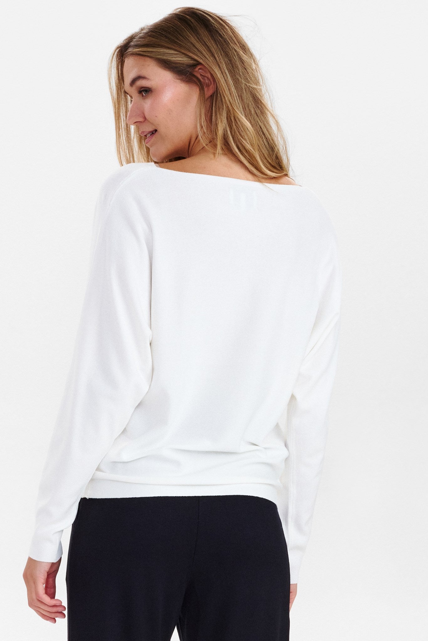 NUDAYA PULLOVER  - Cloud Dancer